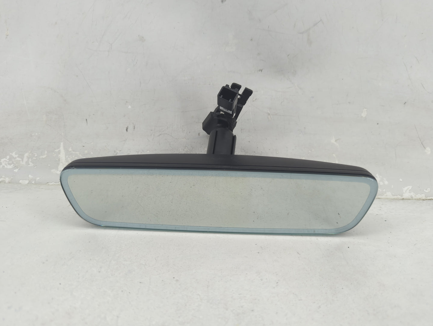2022 Kia Stinger Interior Rear View Mirror Replacement OEM P/N:048310 GNTX-1228, 85110-J5000PZ Fits OEM Used Auto Parts - Oe