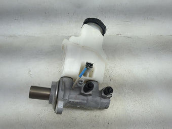 compare product 2018-2020 Kia Stinger Brake Master Cylinder 1491018