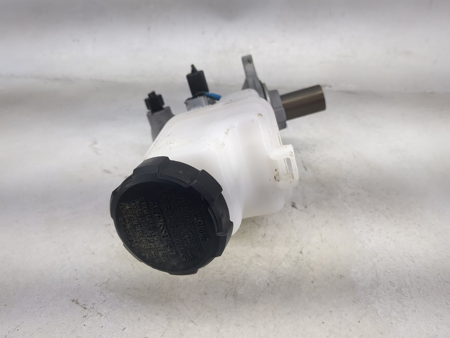 2018-2020 Kia Stinger Brake Master Cylinder 1491018 - Oemusedautoparts1.com