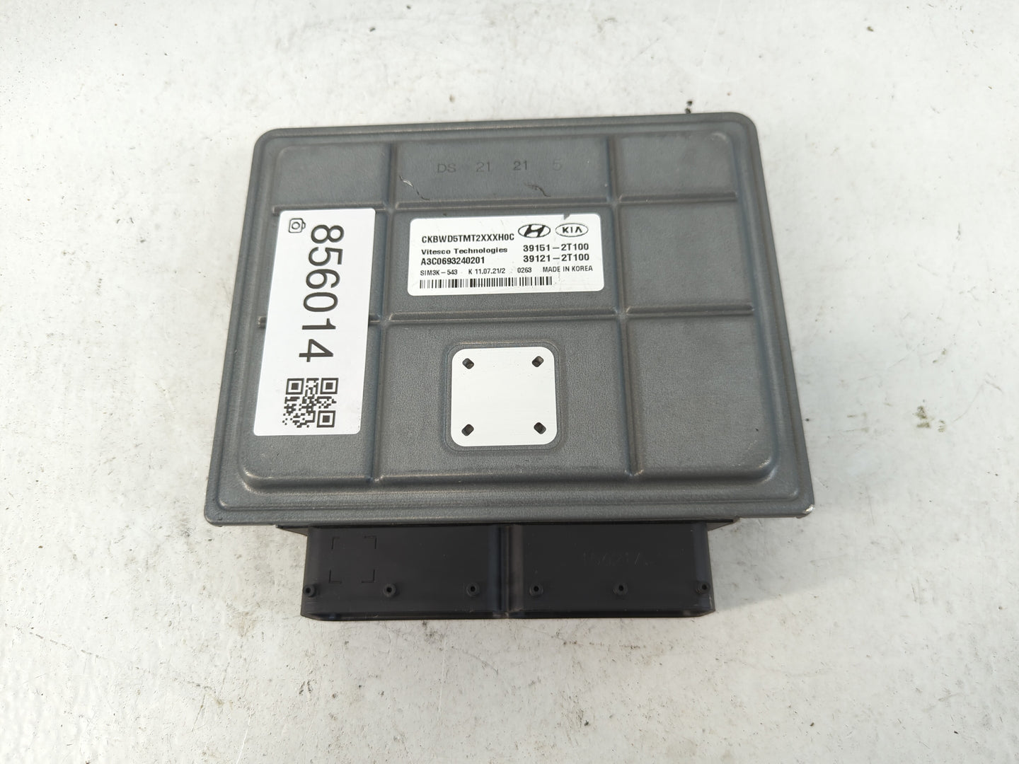 2022 Kia Stinger PCM Engine Control Computer ECU ECM PCU OEM P/N:39121-2T100 39151-2T100 Fits OEM Used Auto Parts - Oemuseda