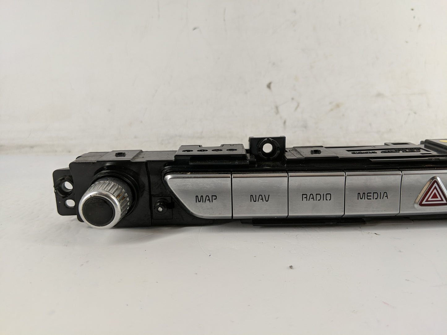 2020-2022 Kia Telluride Radio Control Panel - Oemusedautoparts1.com