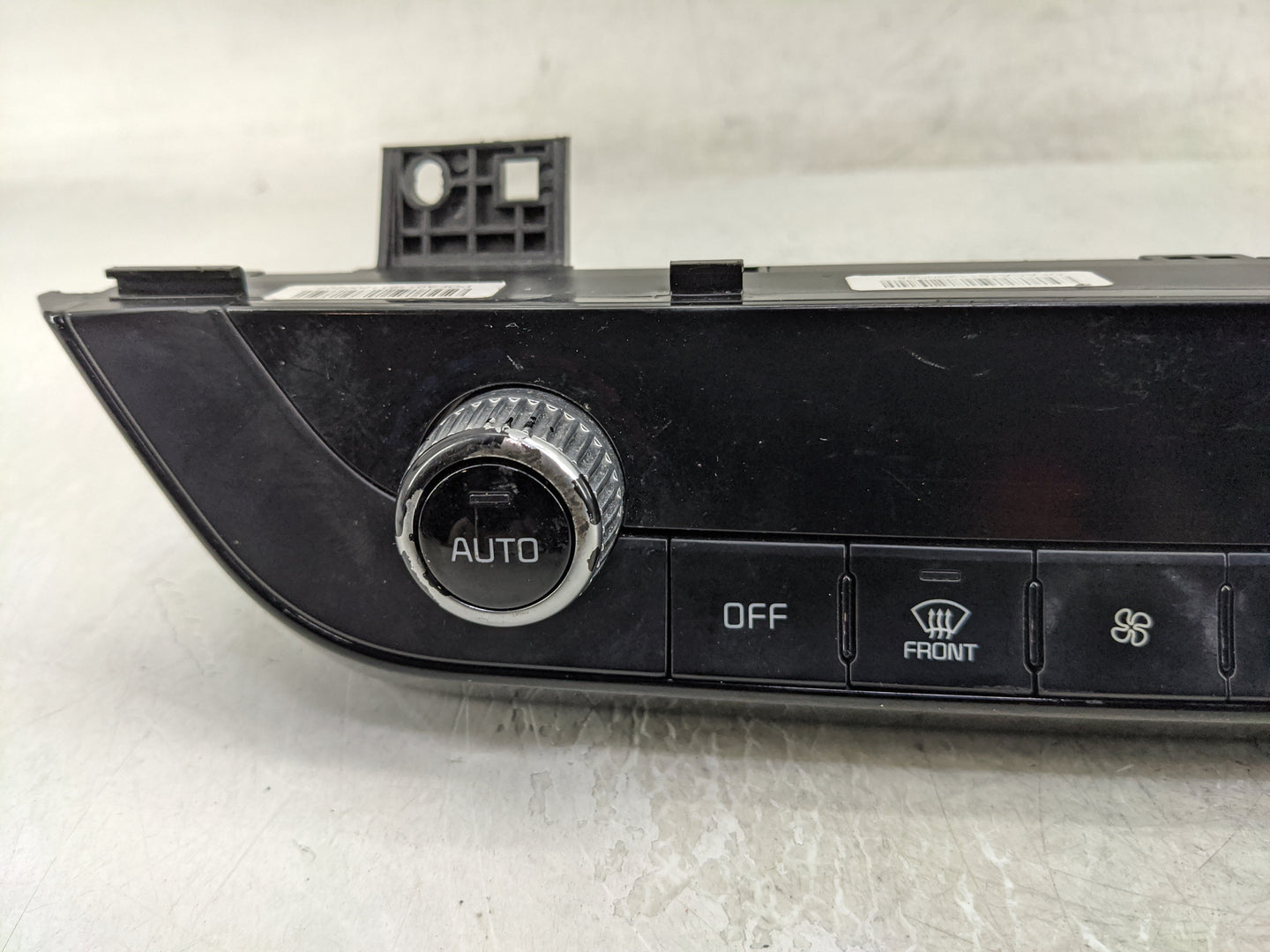 2020-2022 Kia Telluride Climate Control Module Temperature AC/Heater Replacement P/N:97250-S9300 Fits Fits 2020 2021 2022 OE