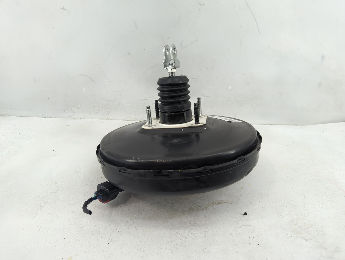 2020-2022 Kia Telluride Power Brake Booster Oem 1376735 - Oemusedautoparts1.com