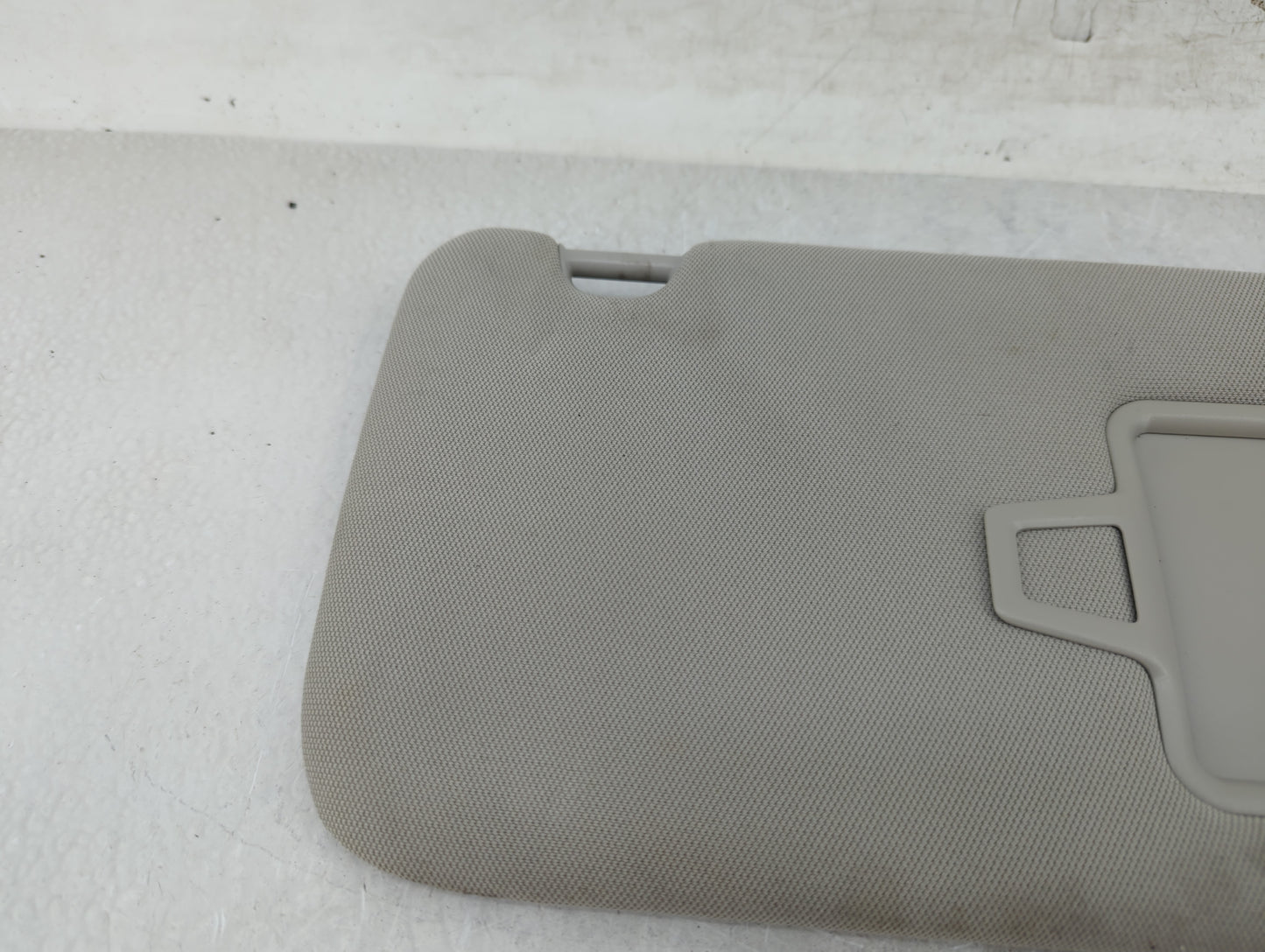 2020-2022 Kia Telluride Sun Visor Shade Replacement Passenger Right Mirror Fits Fits 2020 2021 2022 OEM Used Auto Parts - Oe