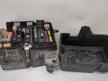 2020-2022 Kia Telluride Fusebox Fuse Box Panel Relay Module P/N:18980-10001 91956-S9010, 95230-2P050 Fits Fits 2020 2021 202