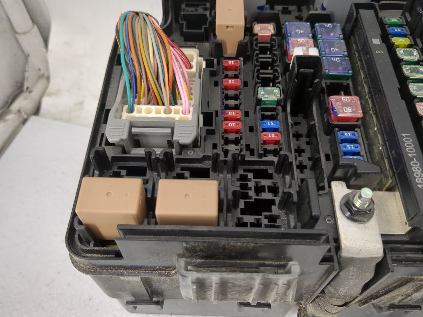 2020-2022 Kia Telluride Fusebox Fuse Box Panel Relay Module P/N:18980-10001 91956-S9010, 95230-2P050 Fits Fits 2020 2021 202