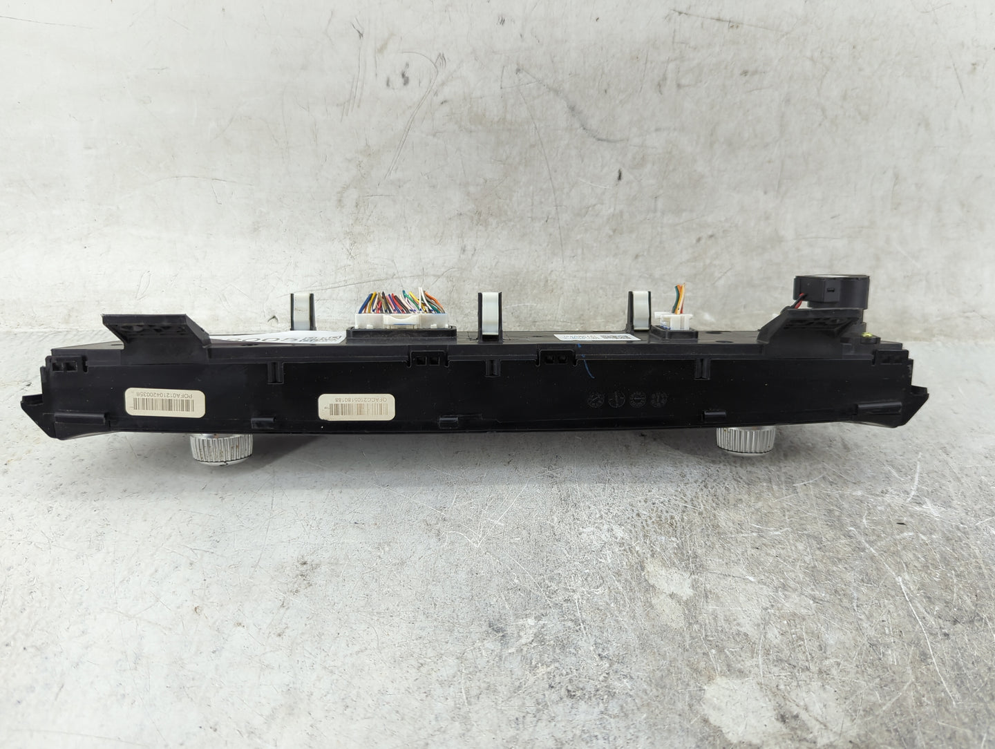 2020-2022 Kia Telluride Climate Control Module Temperature AC/Heater Replacement P/N:97250-S9320 97250-S9XXX Fits OEM Used A