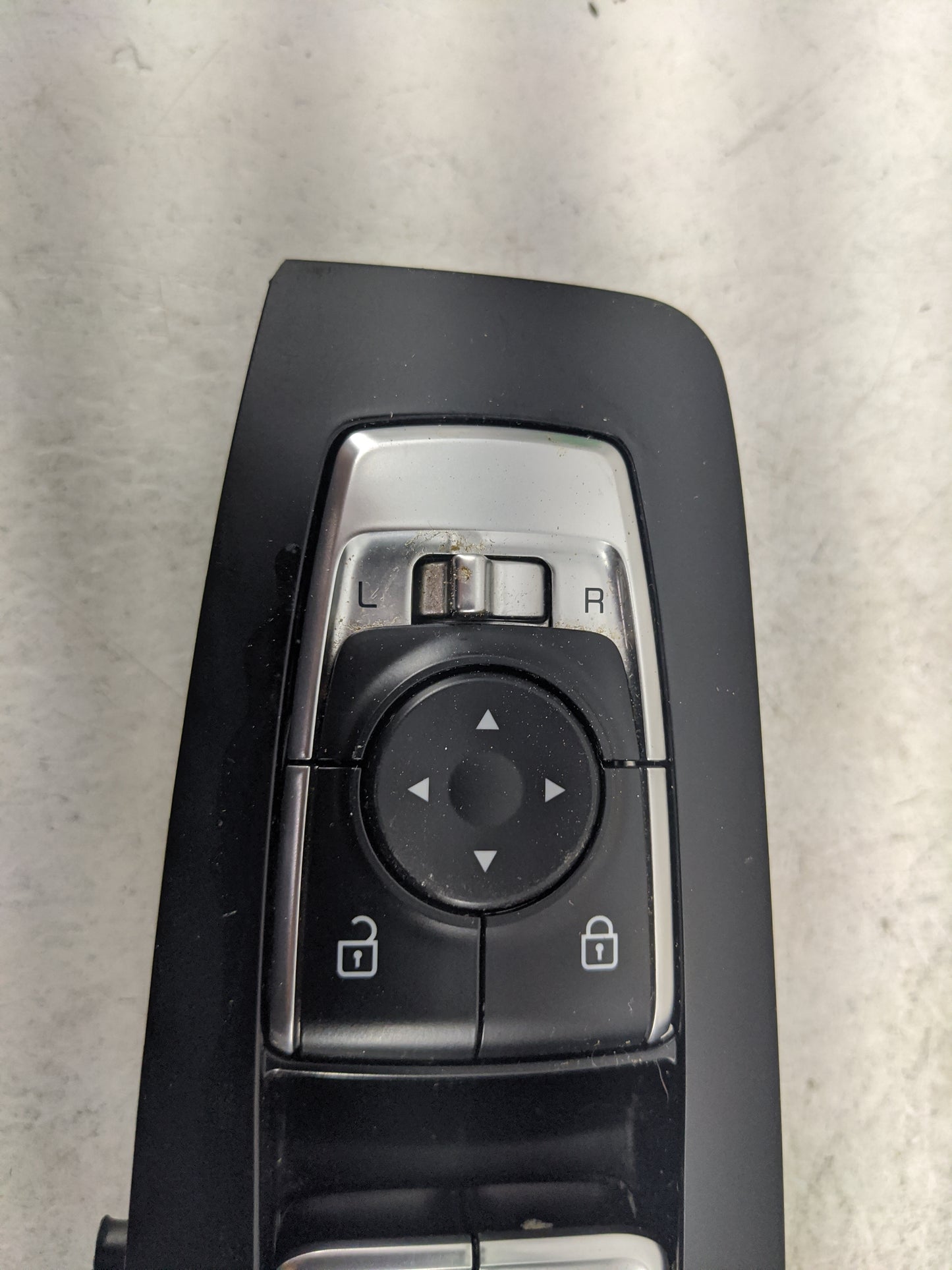 2020-2022 Kia Telluride Master Power Window Switch Replacement Driver Side Left P/N:93570S9050CAQ Fits Fits 2020 2021 2022 O