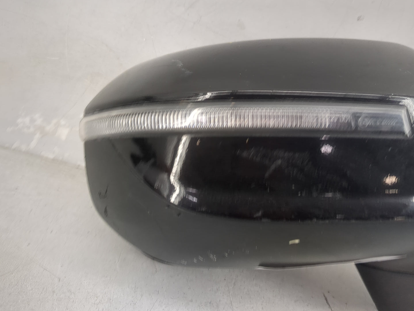 2020-2022 Kia Telluride Passenger Side View Mirror - Right Door Mirror OEM Used - Oemusedautoparts1.com