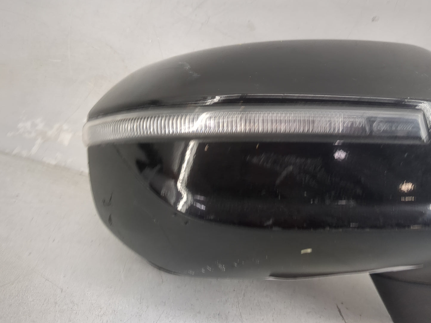 2020-2022 Kia Telluride Passenger Side View Mirror - Right Door Mirror OEM Used - Oemusedautoparts1.com