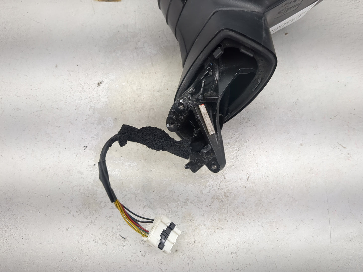 2020-2022 Kia Telluride Passenger Side View Mirror - Right Door Mirror OEM Used - Oemusedautoparts1.com