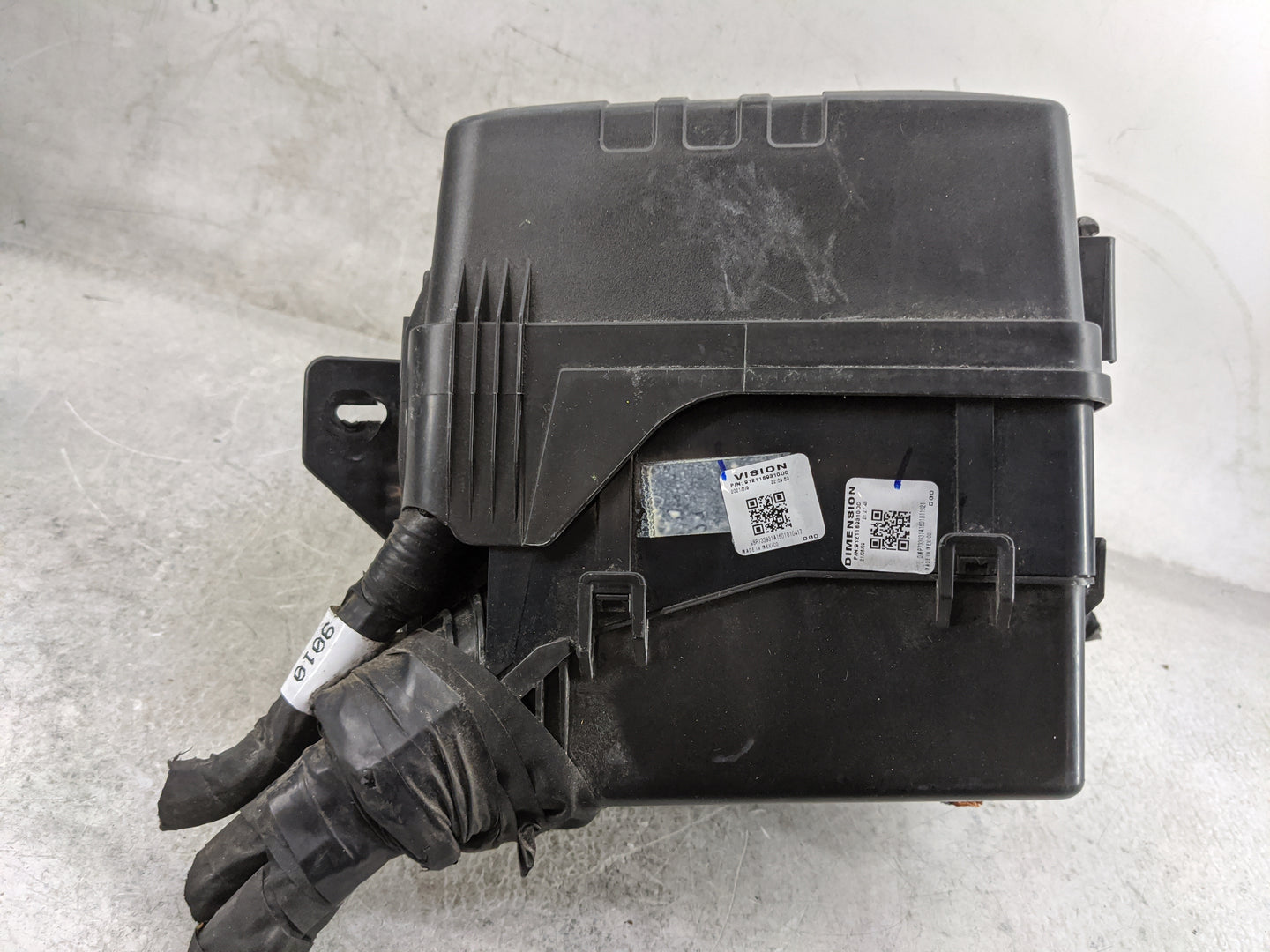 2020-2022 Kia Telluride Fusebox Fuse Box Panel Relay Module P/N:912116931000 Fits Fits 2020 2021 2022 OEM Used Auto Parts - 