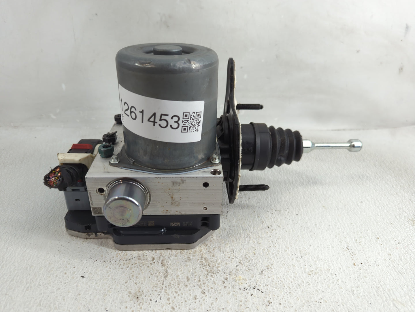 2022 Land Rover Defender ABS Pump Control Module Replacement Fits OEM Used Auto Parts - Oemusedautoparts1.com