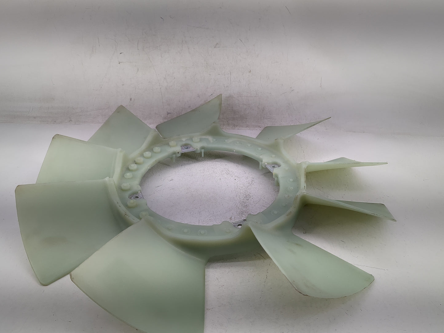 2019-2022 Lexus Es350 Electric Radiator Cooling Fan Motor Assembly Fits Fits 2018 2019 2020 2021 2022 OEM Used Auto Parts - 