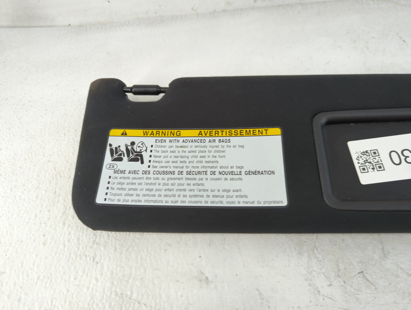 2022 Lexus Ls500 Sun Visor Shade Replacement Passenger Right Mirror Fits OEM Used Auto Parts - Oemusedautoparts1.com