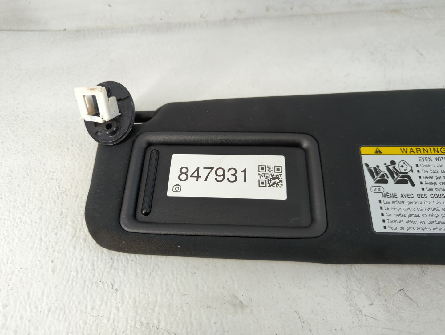 2022 Lexus Ls500 Sun Visor Shade Replacement Driver Left Mirror Fits OEM Used Auto Parts - Oemusedautoparts1.com