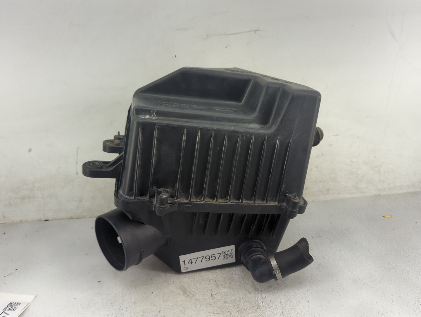 2022 Lincoln Corsair Air Cleaner Intake-duct Hose Tube - Oemusedautoparts1.com