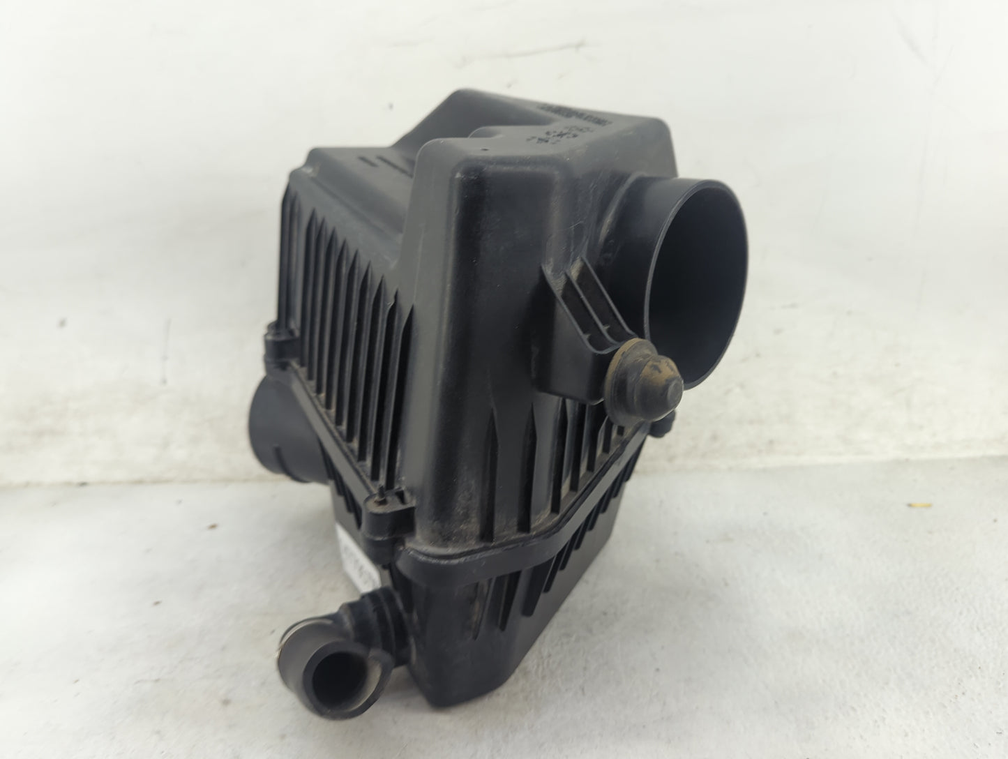 2022 Lincoln Corsair Air Cleaner Intake-duct Hose Tube - Oemusedautoparts1.com