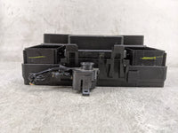 2019-2020 Lincoln Nautilus Fusebox Fuse Box Panel Relay Module P/N:M2QT14D068BA Fits Fits 2019 2020 OEM Used Auto Parts - Oe