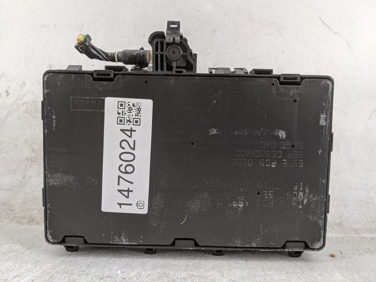2019-2020 Lincoln Nautilus Fusebox Fuse Box Panel Relay Module P/N:M2QT14D068BA Fits Fits 2019 2020 OEM Used Auto Parts - Oe
