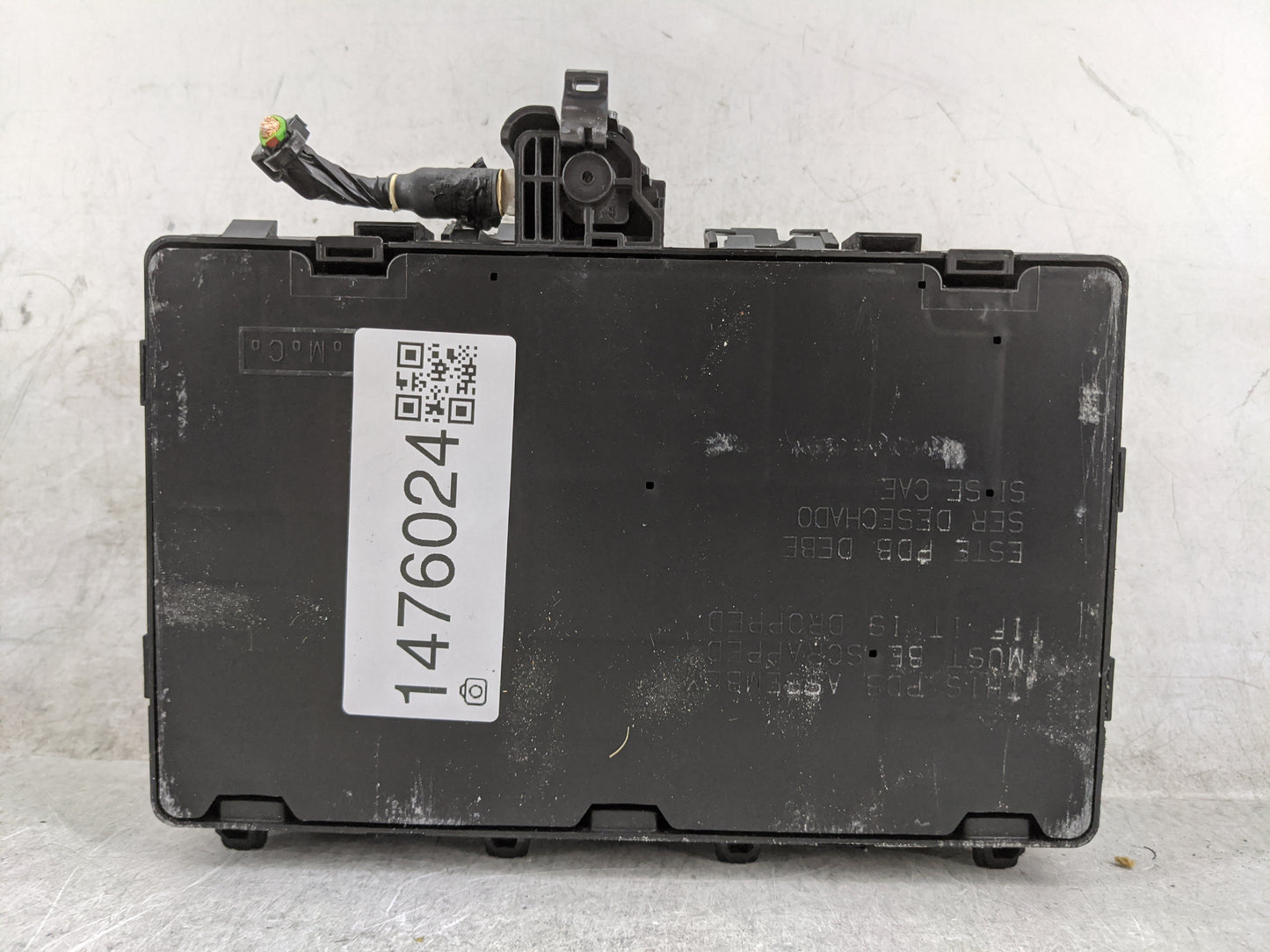 2019-2020 Lincoln Nautilus Fusebox Fuse Box Panel Relay Module P/N:M2QT14D068BA Fits Fits 2019 2020 OEM Used Auto Parts - Oe