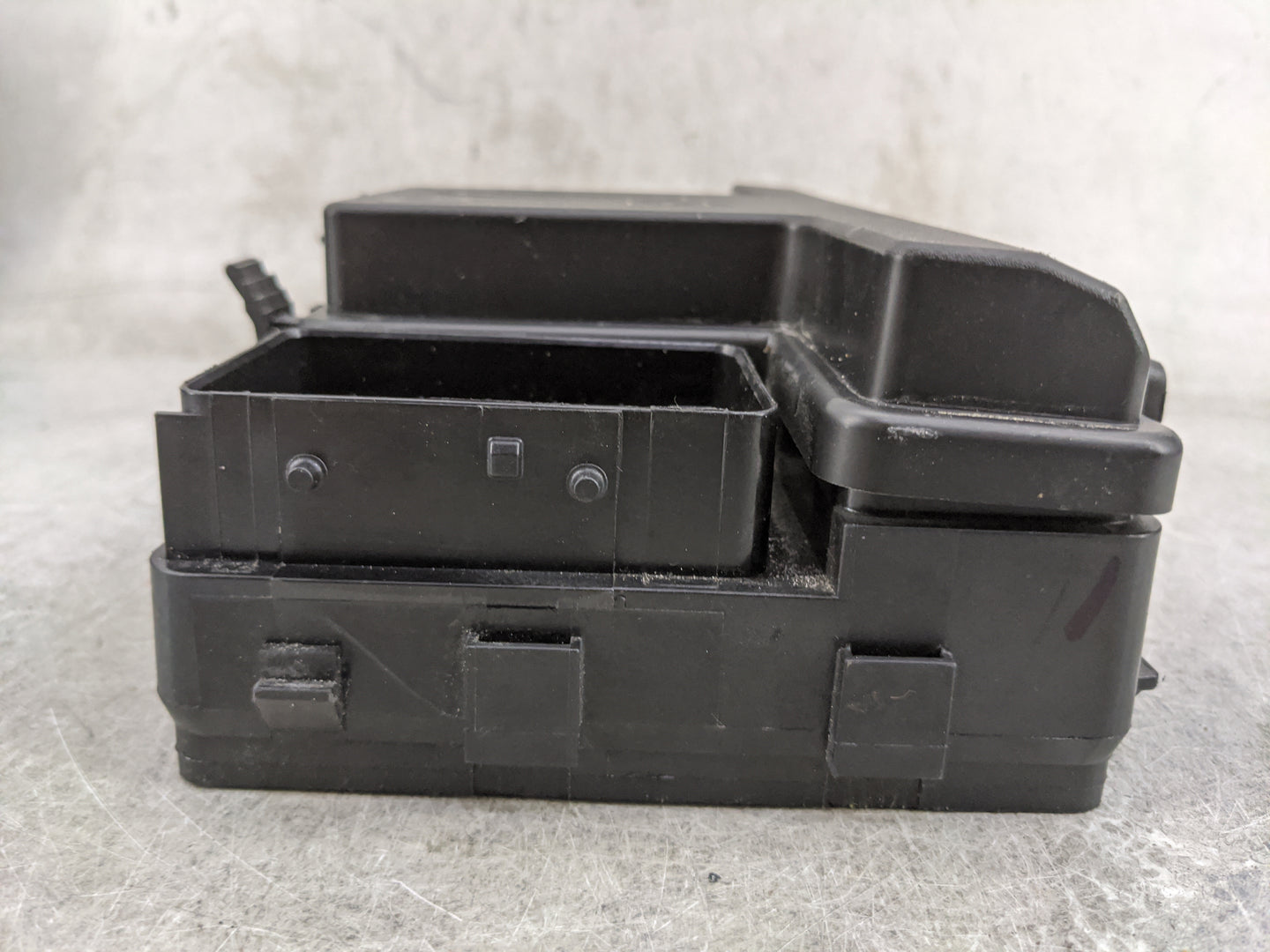 2019-2020 Lincoln Nautilus Fusebox Fuse Box Panel Relay Module P/N:M2QT14D068BA Fits Fits 2019 2020 OEM Used Auto Parts - Oe