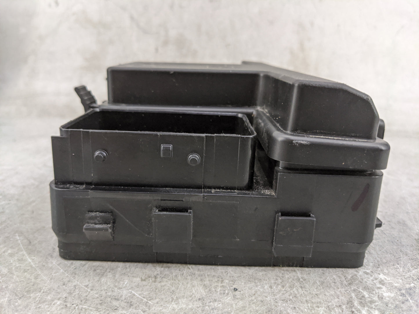 2019-2020 Lincoln Nautilus Fusebox Fuse Box Panel Relay Module P/N:M2QT14D068BA Fits Fits 2019 2020 OEM Used Auto Parts - Oe