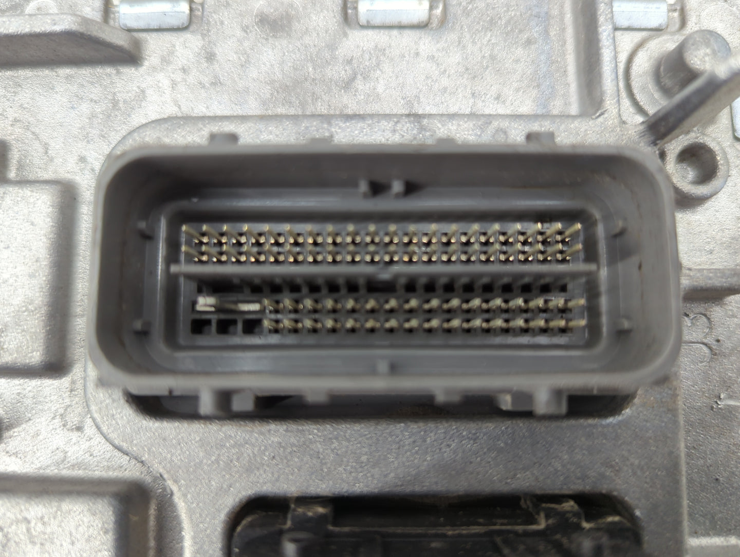 2022 Malibu Malibu PCM Engine Control Computer ECU ECM PCU OEM P/N:12718932 13101010000X, 11683327O Fits Fits 2020 2021 OEM 