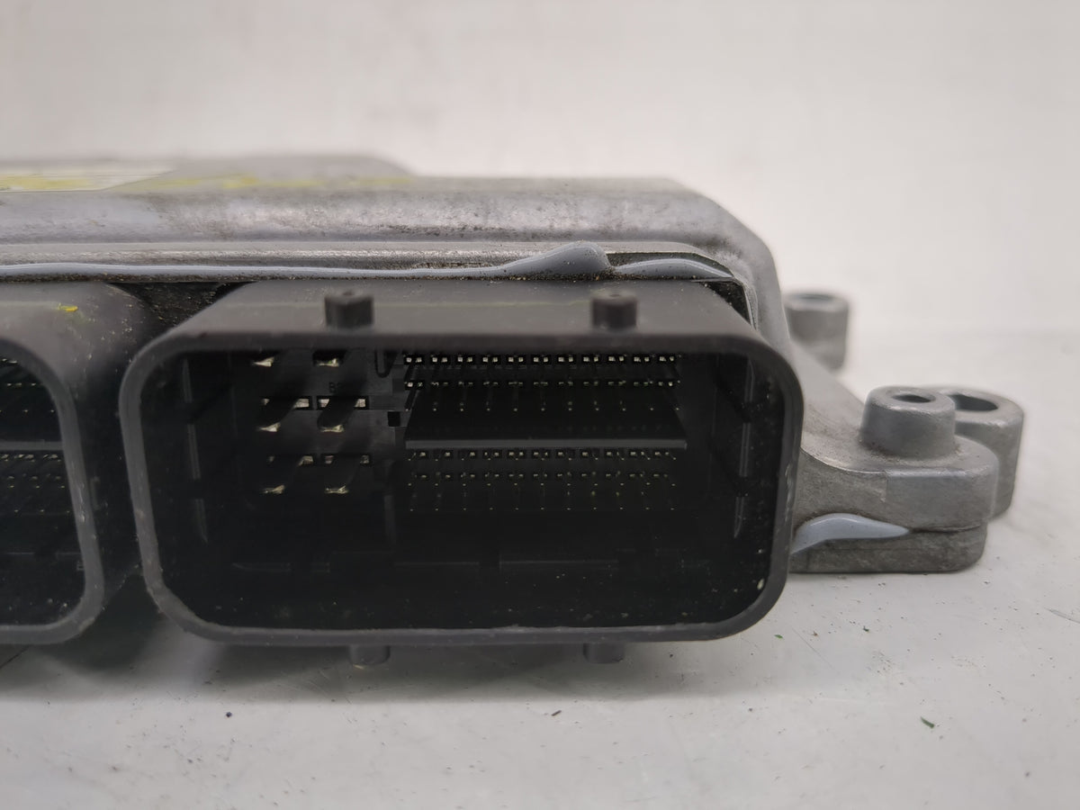 2019-2022 Mazda 3 PCM Engine Control Computer ECU ECM PCU OEM P/N:PAJ8 18 881 Fits 2019 2020 2021 2022 OEM Used Auto Parts -