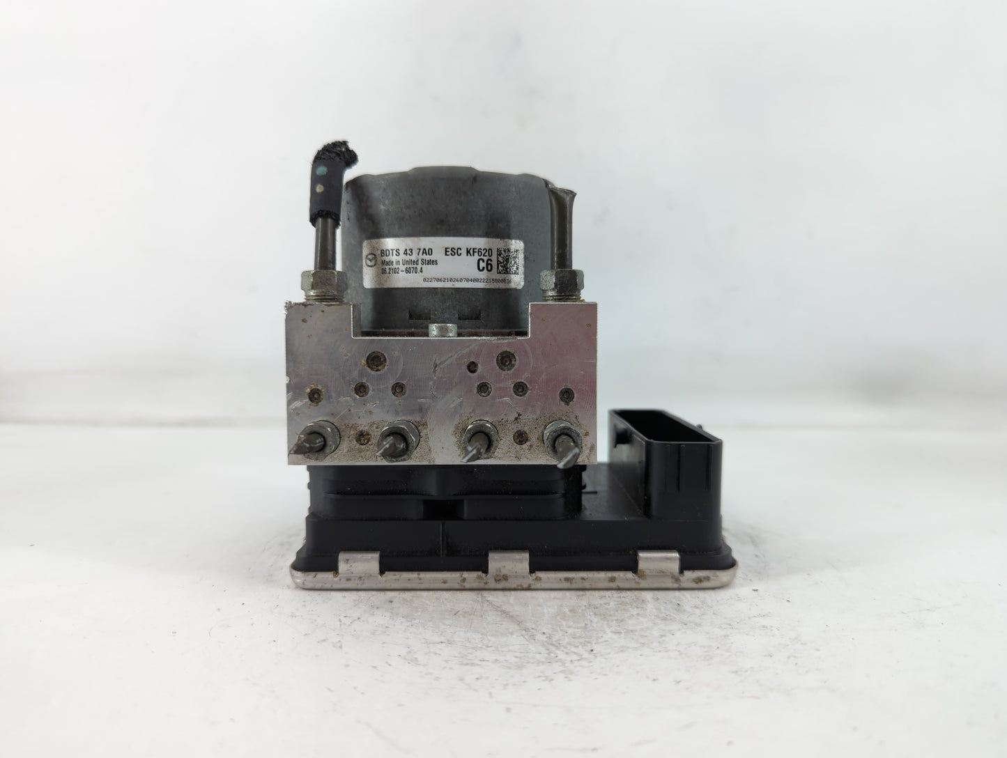 2019-2022 Mazda 3 ABS Pump Control Module Replacement P/N:BDTS 43 7A0 Fits Fits 2019 2020 2021 2022 OEM Used Auto Parts - Oe