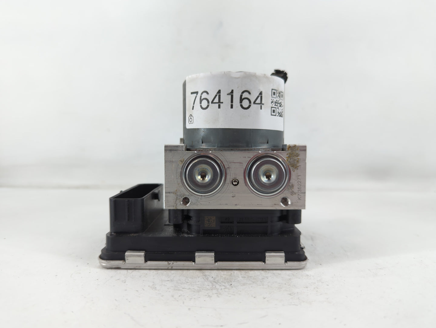 2019-2022 Mazda 3 ABS Pump Control Module Replacement P/N:BDTS 43 7A0 Fits Fits 2019 2020 2021 2022 OEM Used Auto Parts - Oe