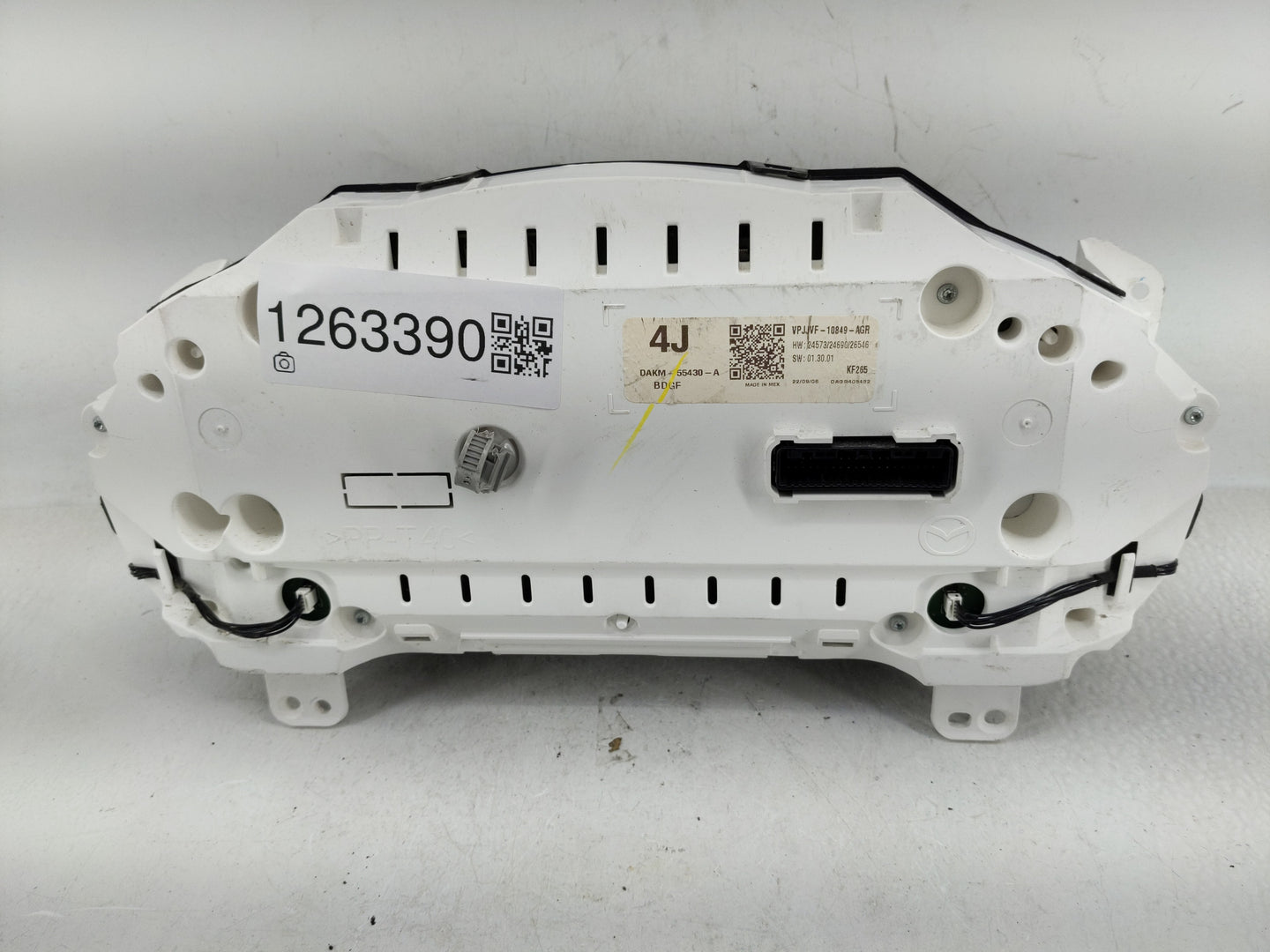 2022 Mazda Cx-30 Instrument Cluster Speedometer Gauges P/N:VPJJVF-10849-AGR Fits OEM Used Auto Parts - Oemusedautoparts1.com
