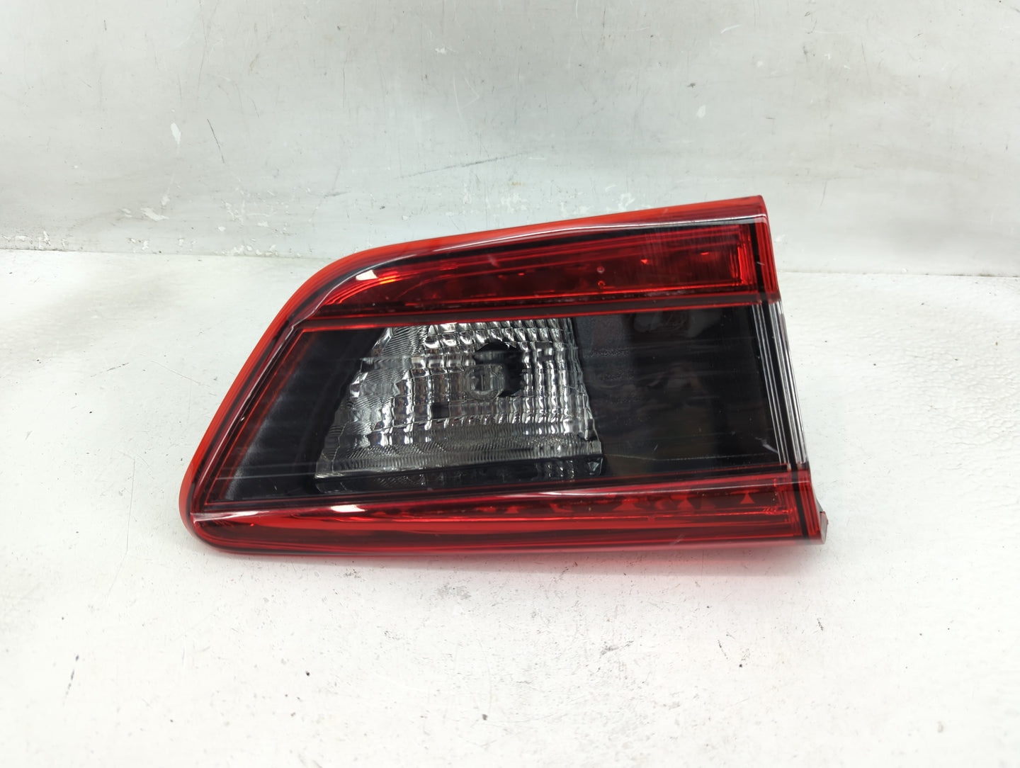 2020-2022 Mazda Cx-30 Tail Light Assembly Driver Left OEM P/N:84251-FL110 Fits Fits 2020 2021 2022 OEM Used Auto Parts - Oem