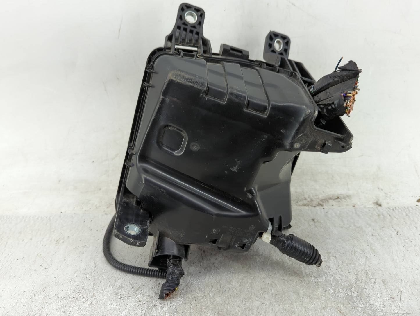2020-2022 Mazda Cx-30 Fusebox Fuse Box Panel Relay Module Fits Fits 2020 2021 2022 OEM Used Auto Parts - Oemusedautoparts1.c