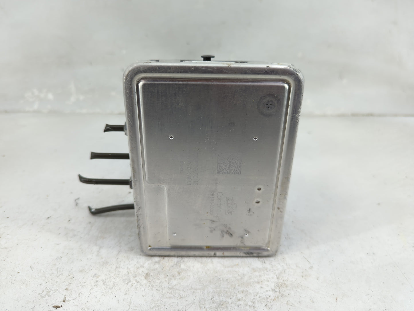 2020-2022 Mazda Cx-30 ABS Pump Control Module Replacement P/N:5229040004F 06.7109-5511.3, 06.7613-3112.1 Fits Fits 2020 2021