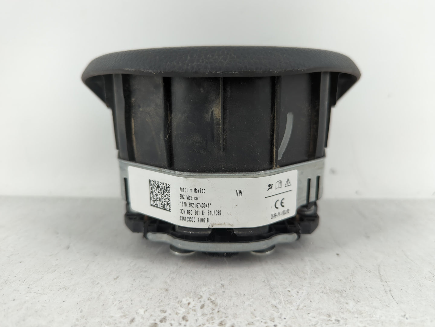 2020-2022 Mazda Cx-30 Air Bag Driver Left Steering Wheel Mounted P/N:0589-P1-000282 Fits Fits 2020 2021 2022 OEM Used Auto P