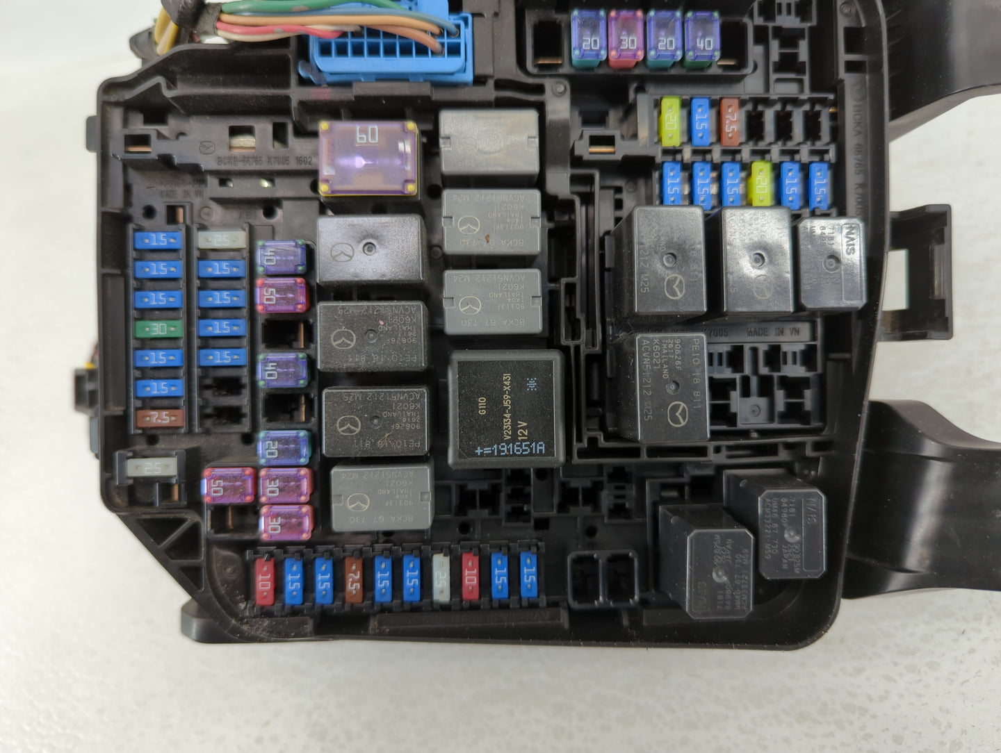 2020-2022 Mazda Cx-30 Fusebox Fuse Box Panel Relay Module P/N:BCKA-66767 K7005 Fits Fits 2020 2021 2022 OEM Used Auto Parts 