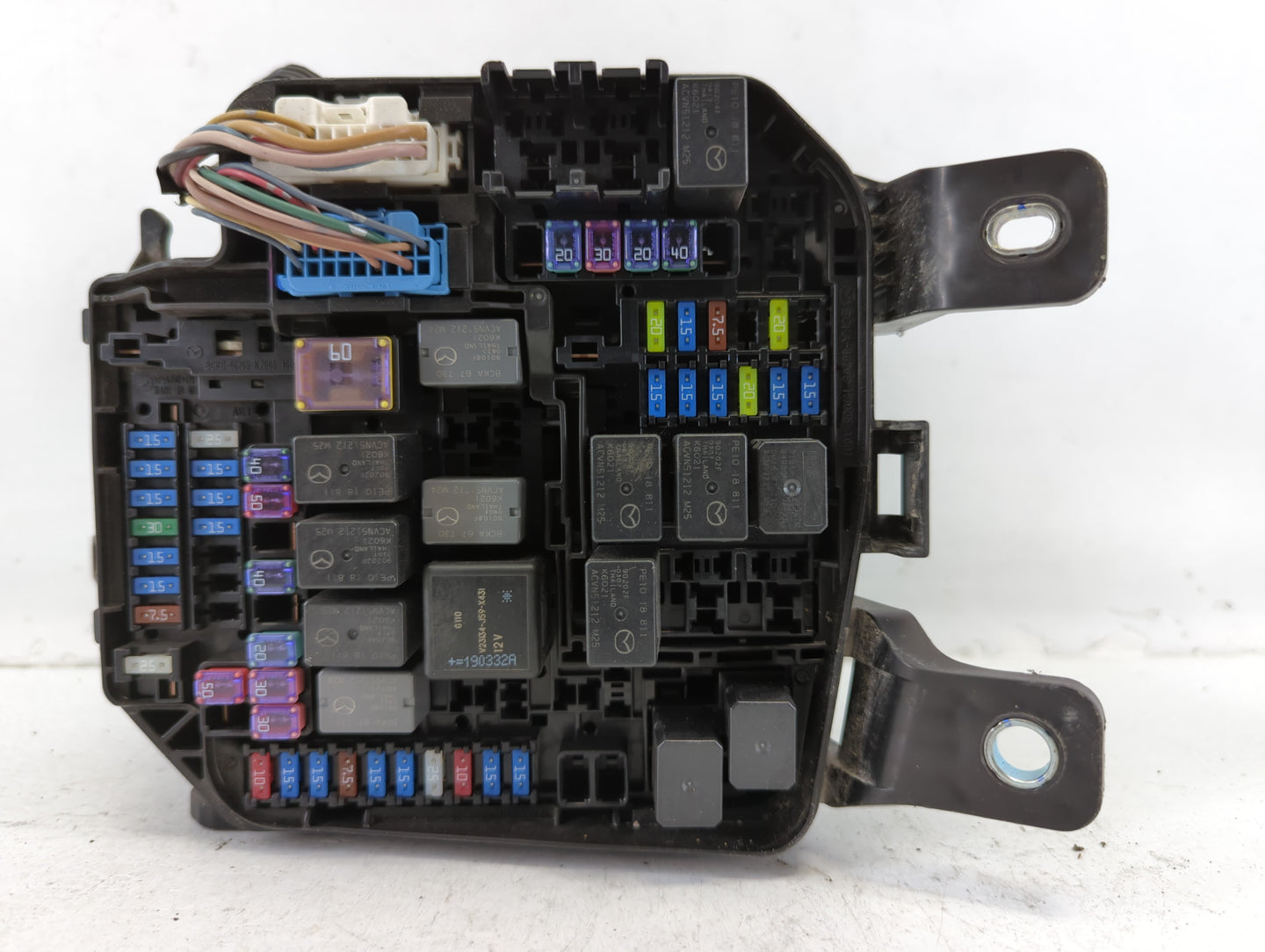2020-2022 Mazda Cx-30 Fusebox Fuse Box Panel Relay Module P/N:5676 YA1 BCKA-66767 K7005 Fits Fits 2020 2021 2022 OEM Used Au