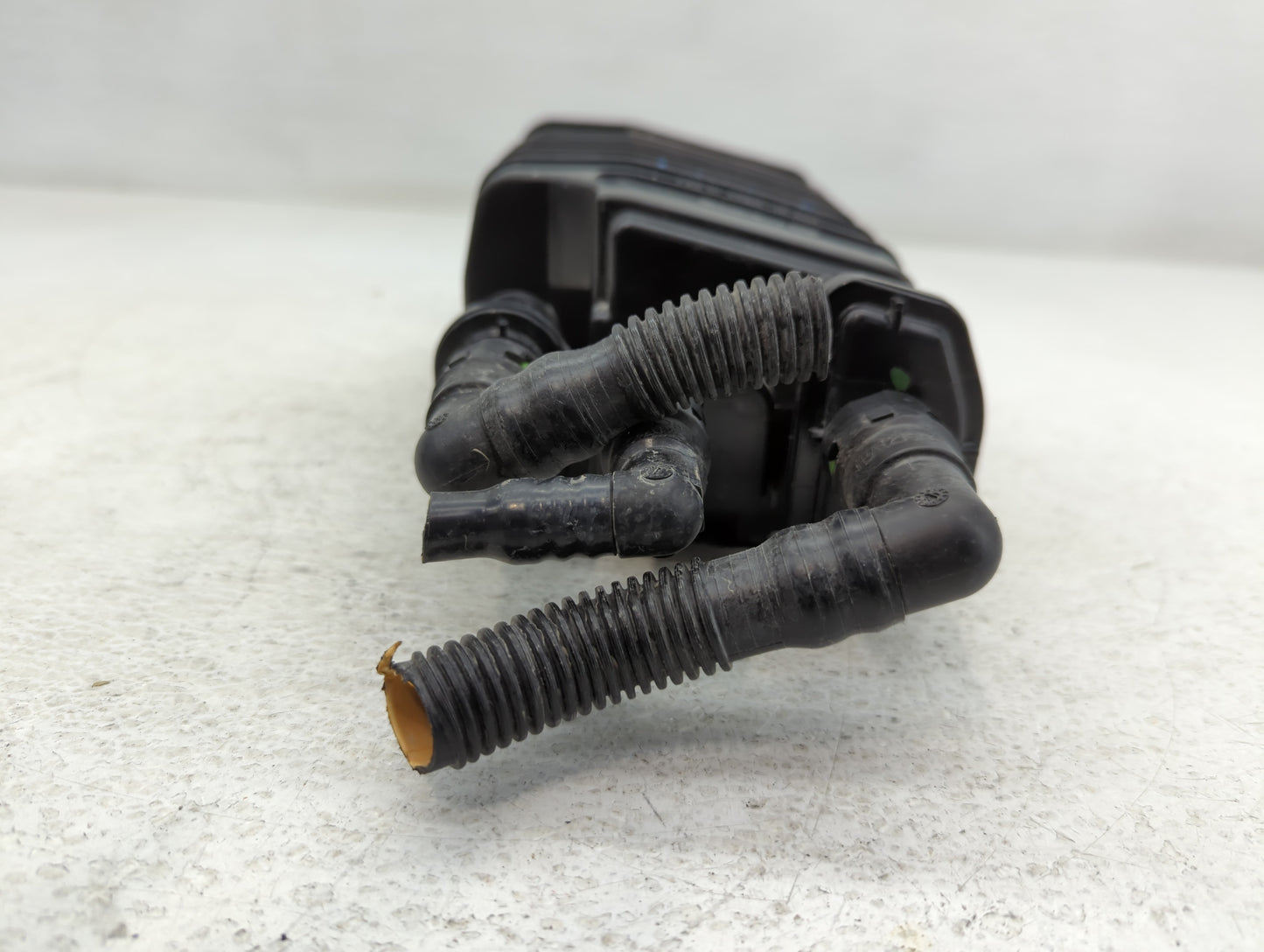 2022 Mazda Cx-30 Fuel Vapor Charcoal Canister - Oemusedautoparts1.com