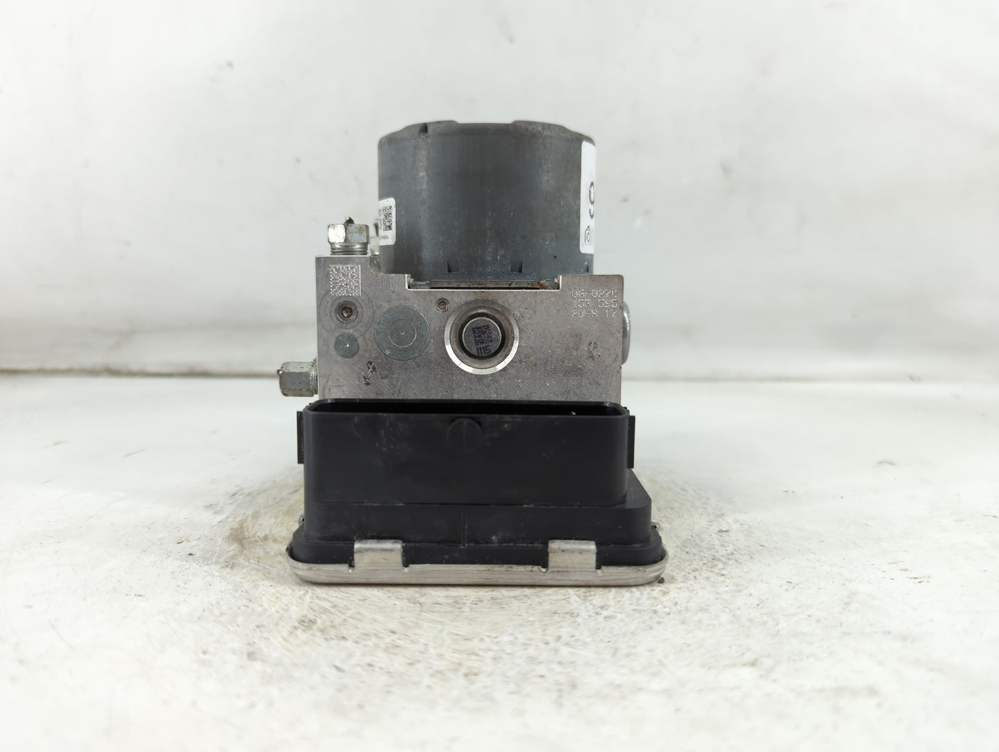 2020-2022 Mazda Cx-30 ABS Pump Control Module Replacement P/N:DGJ1-43 7A0 Fits Fits 2020 2021 2022 OEM Used Auto Parts - Oem