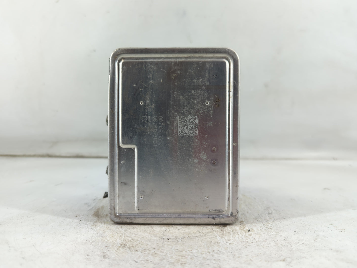 2020-2022 Mazda Cx-30 ABS Pump Control Module Replacement P/N:DGJ1-43 7A0 Fits Fits 2020 2021 2022 OEM Used Auto Parts - Oem