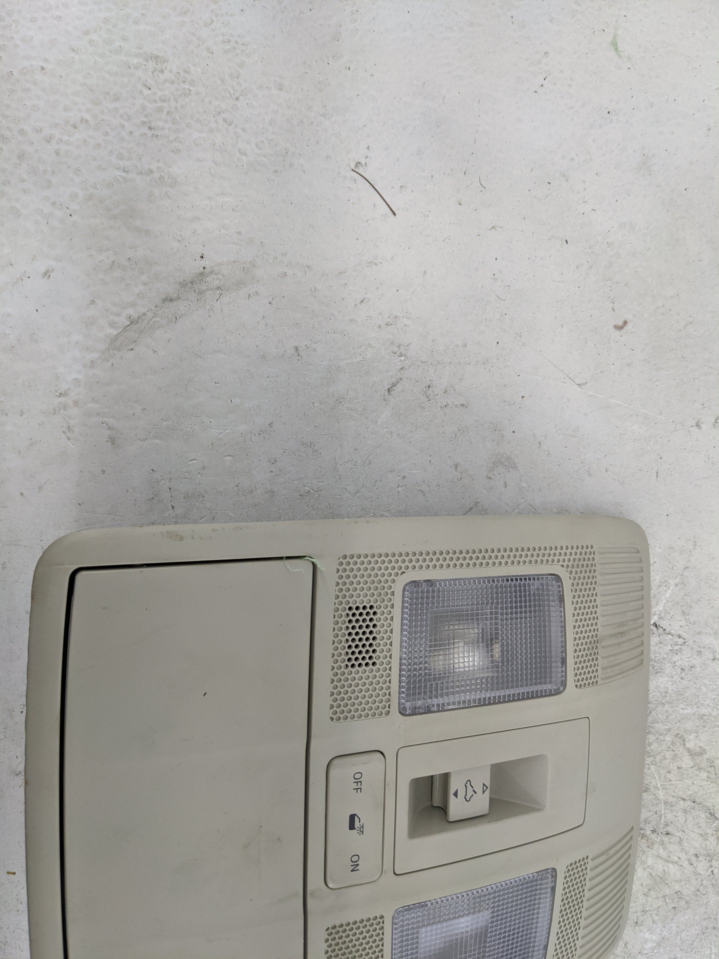 2013-2022 Mazda Cx-5 Overhead Roof Console Tan - Oemusedautoparts1.com