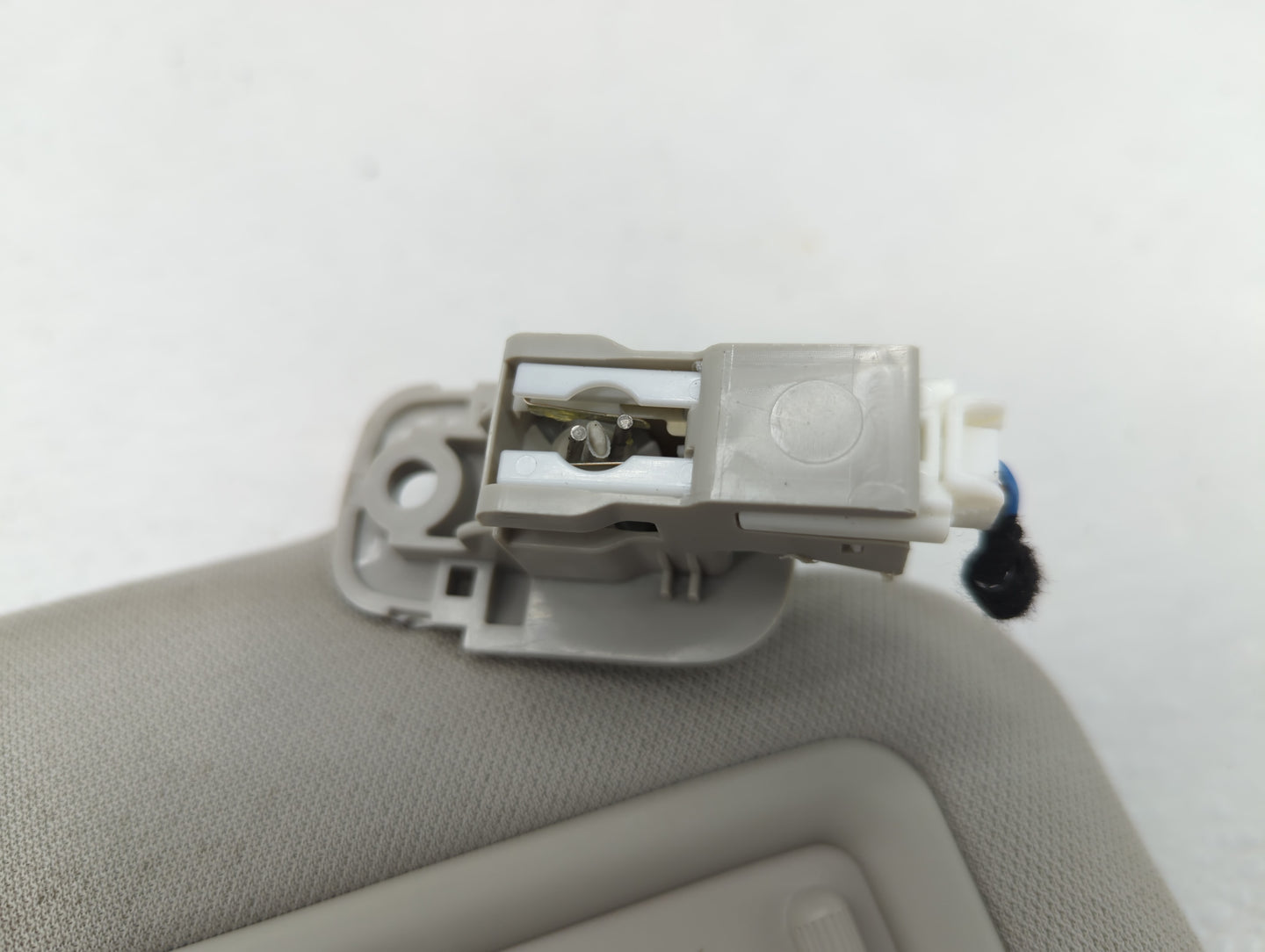 2021-2022 Mazda Cx-5 Sun Visor Shade Replacement Passenger Right Mirror Fits Fits 2021 2022 OEM Used Auto Parts - Oemusedaut