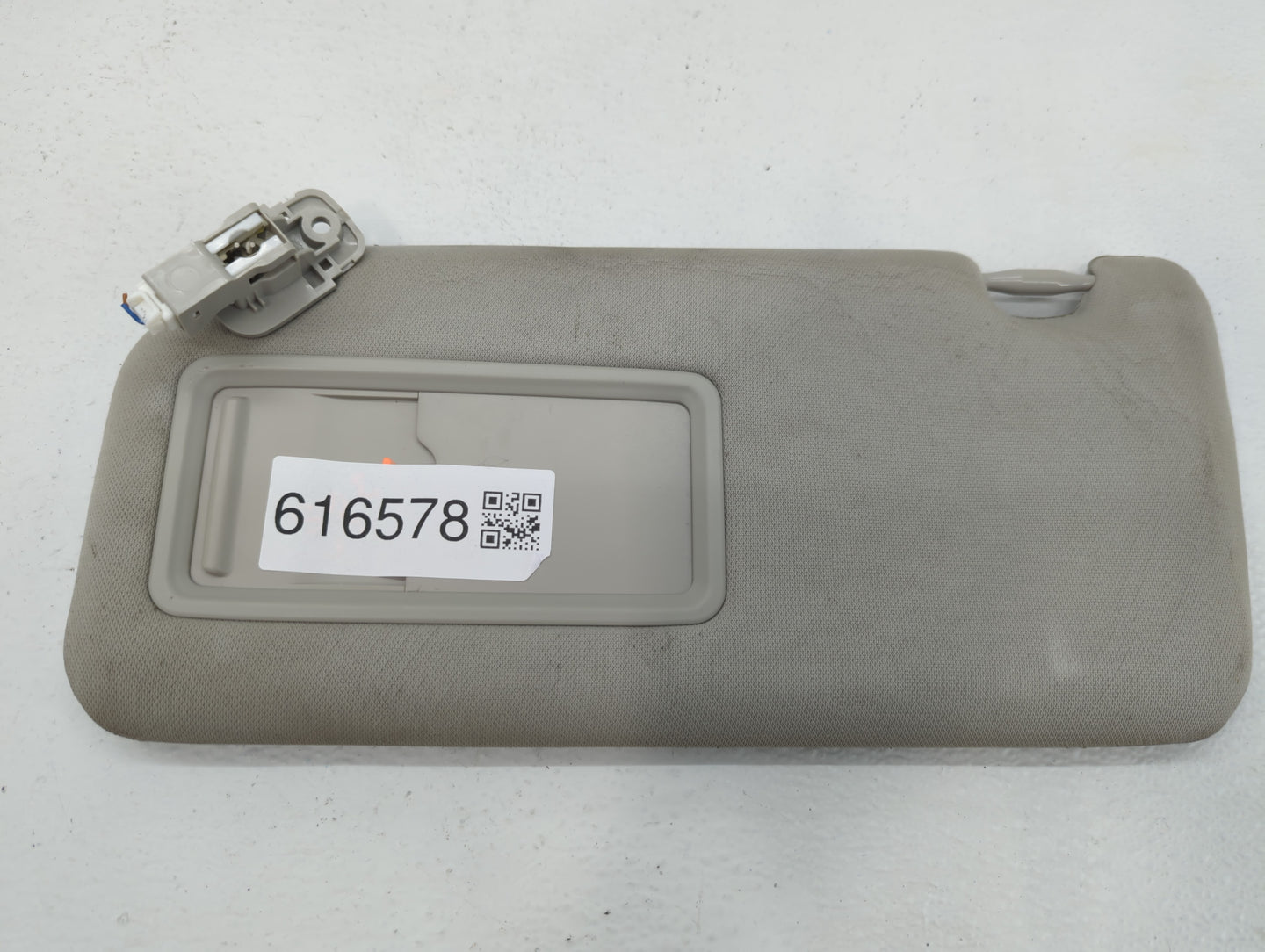2021-2022 Mazda Cx-5 Sun Visor Shade Replacement Driver Left Mirror Fits Fits 2021 2022 OEM Used Auto Parts - Oemusedautopar