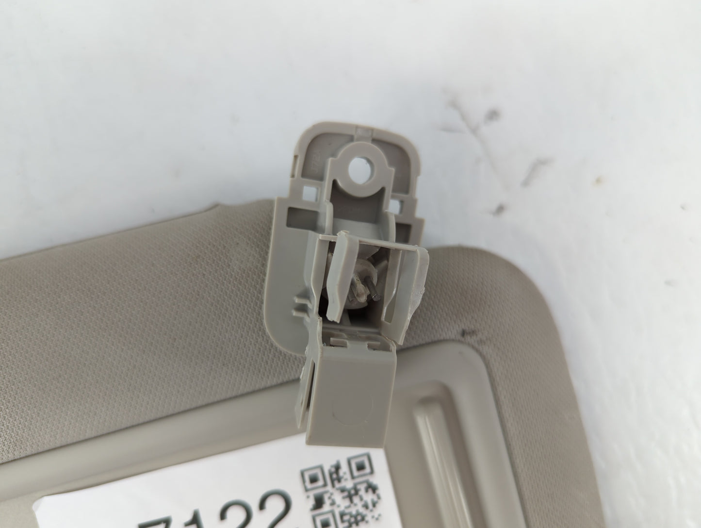 2021-2022 Mazda Cx-5 Sun Visor Shade Replacement Passenger Right Mirror Fits Fits 2021 2022 OEM Used Auto Parts - Oemusedaut