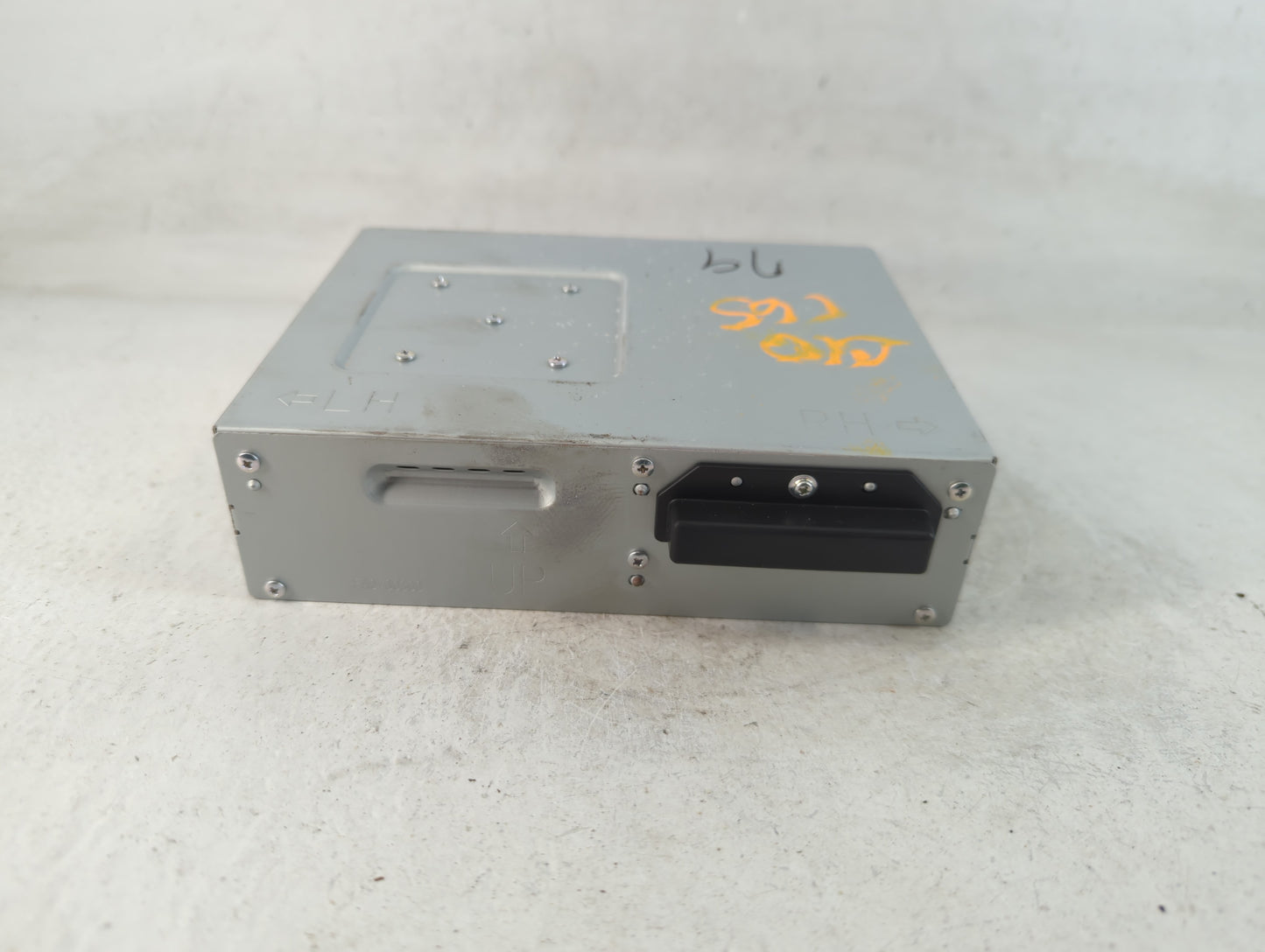 2021-2022 Mazda Cx-5 Radio AM FM Cd Player Receiver Replacement P/N:831823 TC3P 66 9C0H Fits Fits 2021 2022 OEM Used Auto Pa