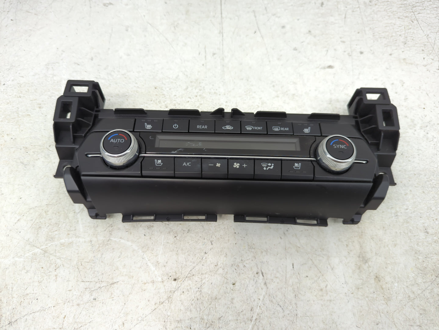 2022 Mazda Cx-9 Climate Control Module Temperature AC/Heater Replacement P/N:TD7K-61190 Fits OEM Used Auto Parts - Oemusedau