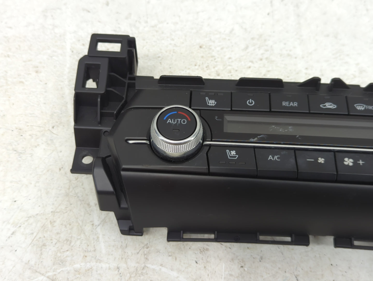 2022 Mazda Cx-9 Climate Control Module Temperature AC/Heater Replacement P/N:TD7K-61190 Fits OEM Used Auto Parts - Oemusedau