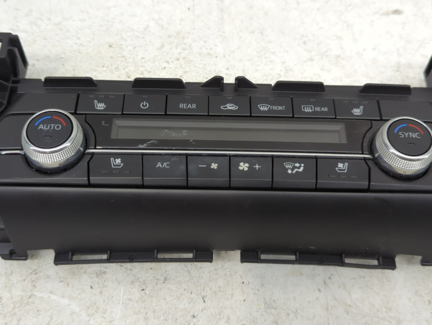 2022 Mazda Cx-9 Climate Control Module Temperature AC/Heater Replacement P/N:TD7K-61190 Fits OEM Used Auto Parts - Oemusedau