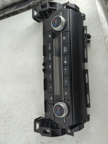 2022 Mazda Cx-9 Climate Control Module Temperature AC/Heater Replacement P/N:TD7K 61190 Fits OEM Used Auto Parts - Oemusedau